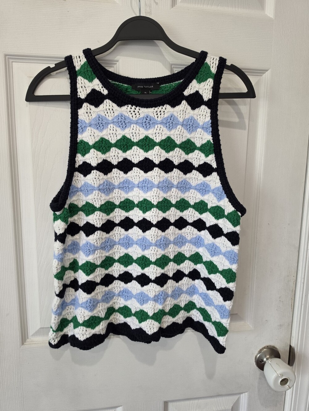 Ann Taylor Chunky Knit Geometric Striped Tank Size XL NWT
